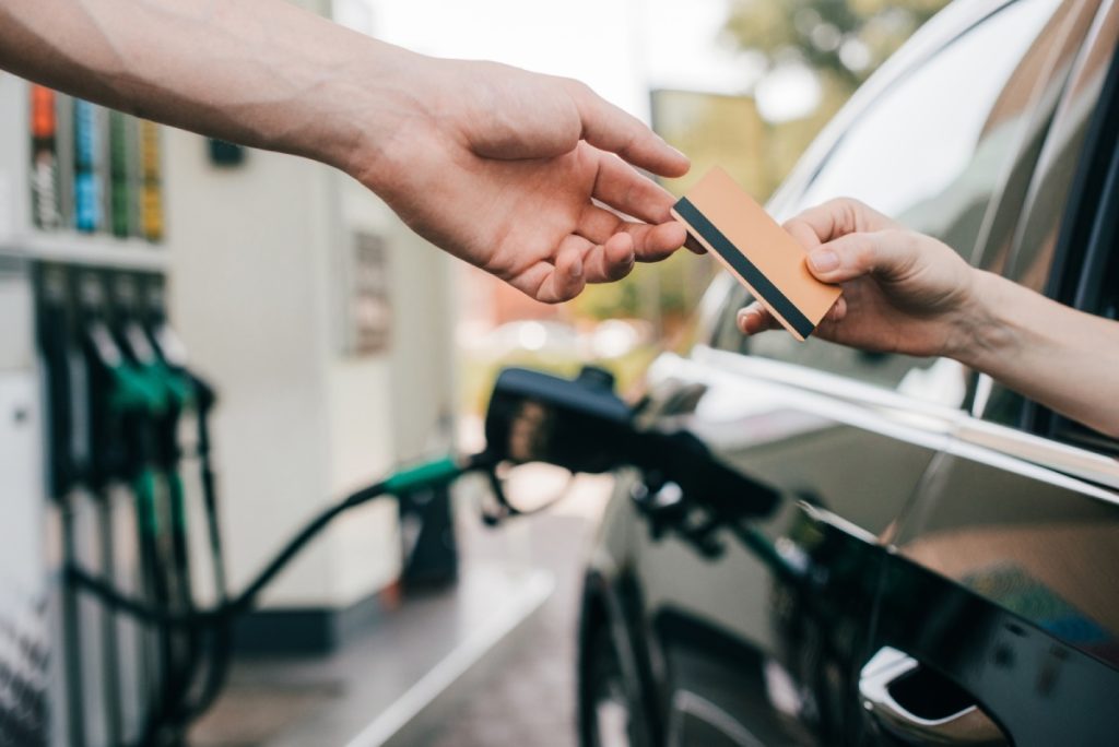 Handing credit card for fuel payment